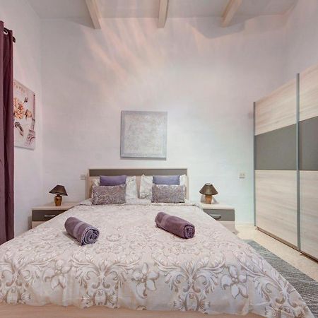 Valletta 2 Bedroom Sleeps 6 Apartment Walking Distance To Centre And The Sea Exterior foto