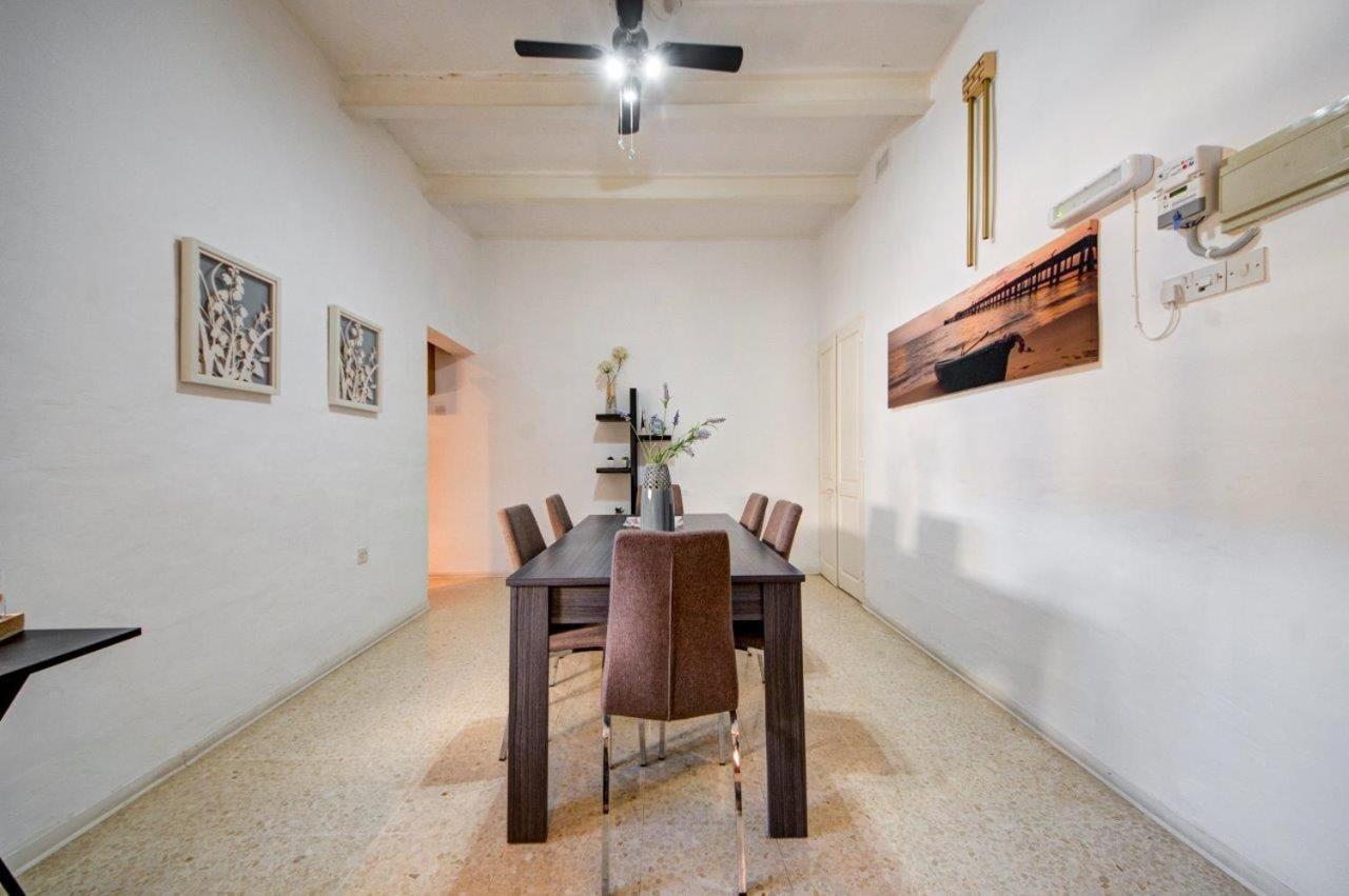 Valletta 2 Bedroom Sleeps 6 Apartment Walking Distance To Centre And The Sea Exterior foto